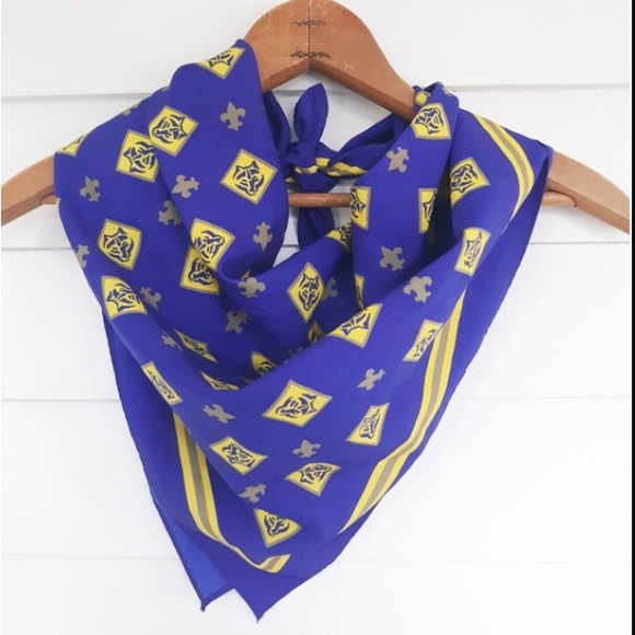 Vintage Oscar de la Renta Scarf - B.S.A - Blue & Yellow Neckerchief - Picture 4 of 10